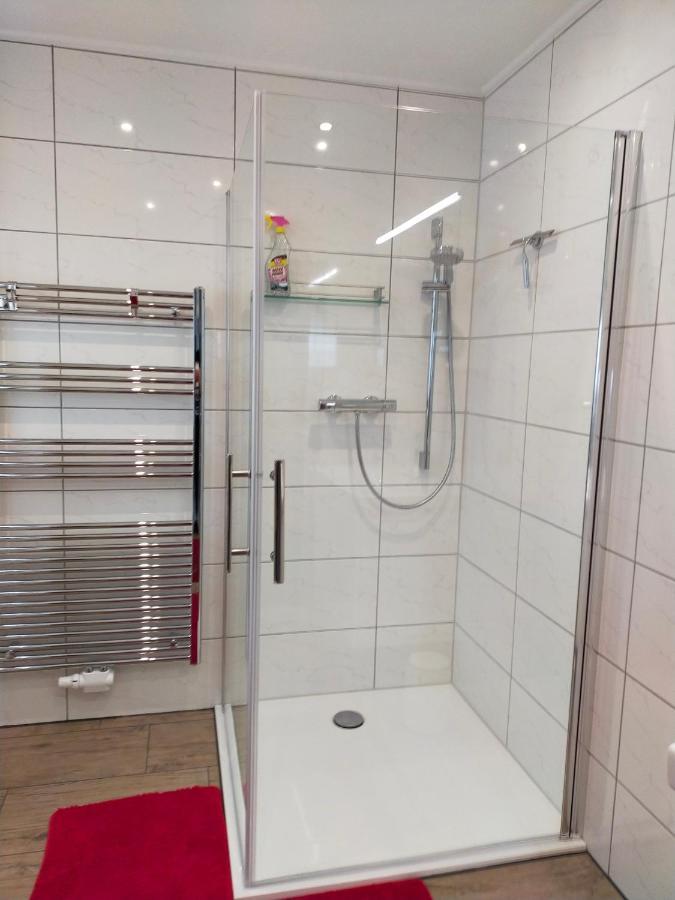 Exklusive Fewo Papenburg Mit Terrasse & Beheiztem Wintergarten Папенбург Екстериор снимка